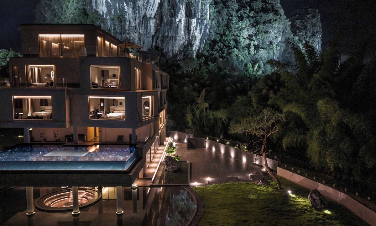 Ten Mile Gallery Hotel | YINGMAN HOTEL