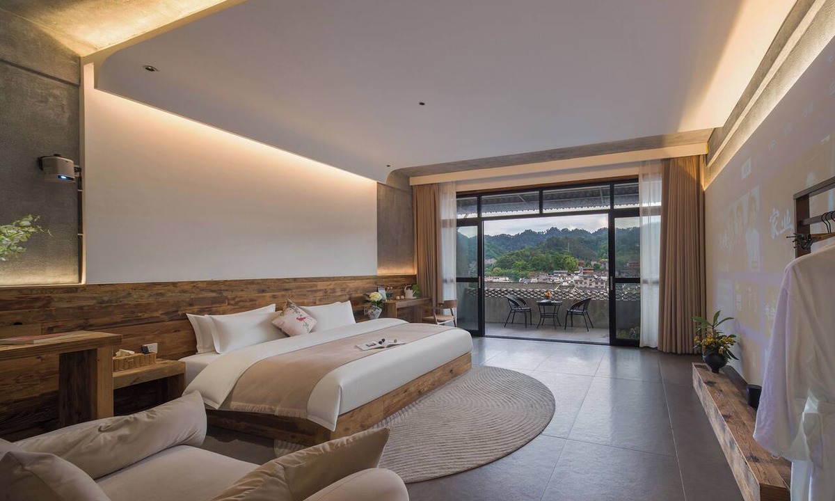 Fenghuang Hotel | Yuechuang Banshandu Homestay