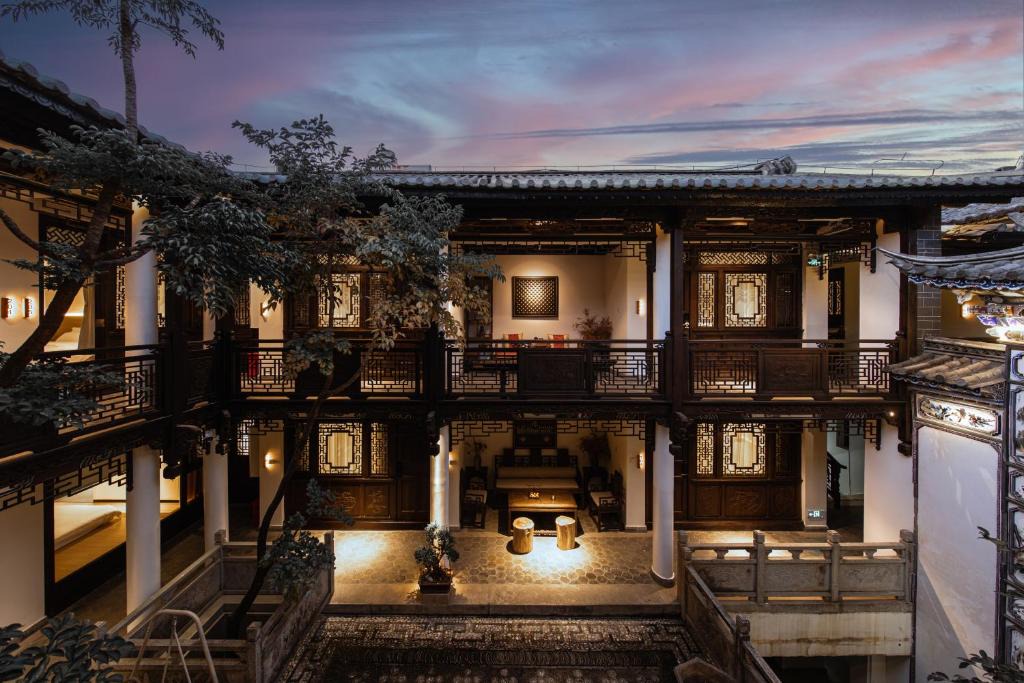 Dali Ancient Town Hotel | Yun Nan,Da Li Hotel Dali Century-old Ethnic Courtyard Hotel,Located Inside Central Scenic Area of Dali Ancient Town Pick-up Service云南大理文硕合院酒店-大理古城景区内核心位置