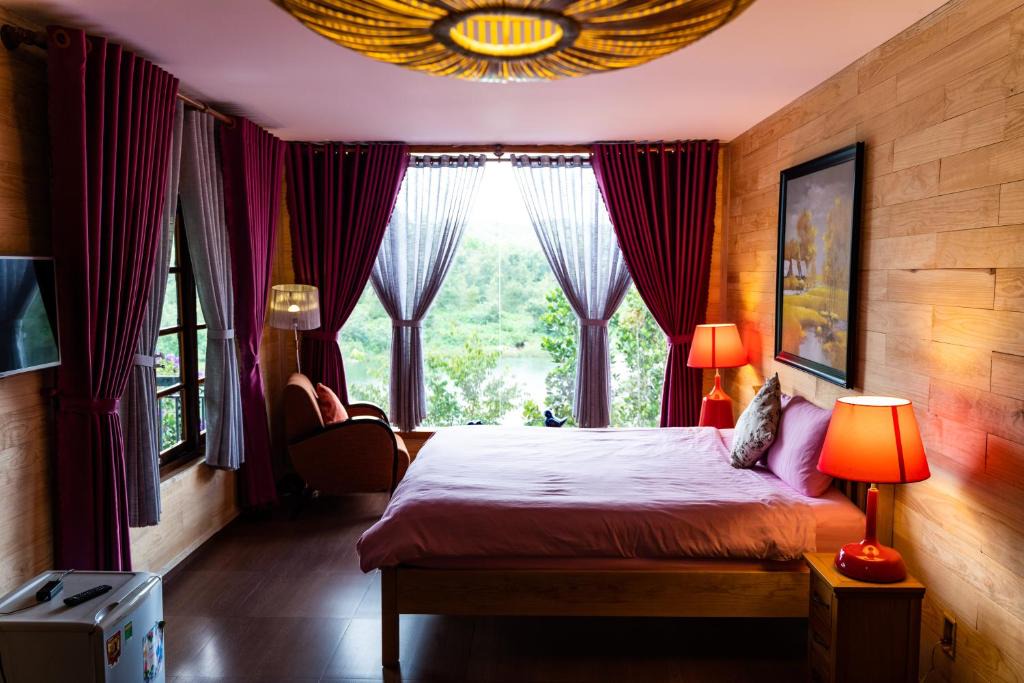 Da Lat Hotel | Zen Cafe Lakeside