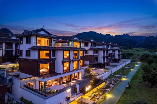 Wulingyuan Hotel | Zhangjiajie Hidden Hills Villa - Avatar Hallelujah Mountain Entrance