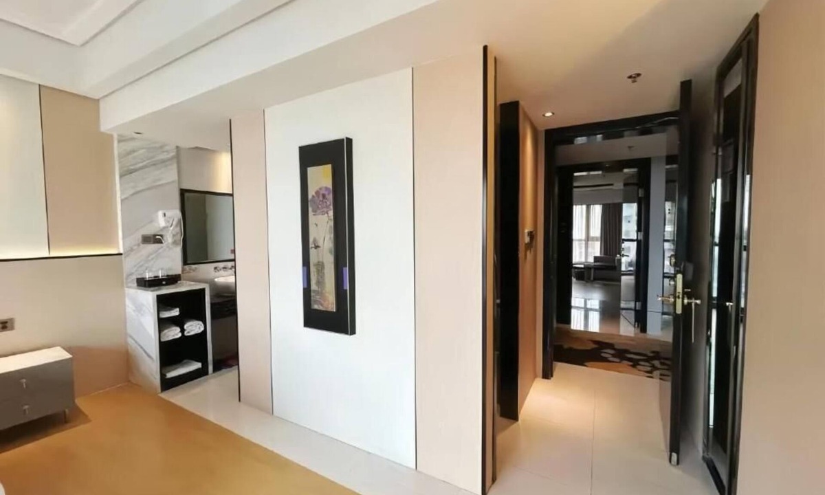 Yongding Hotel | Zhangjiajie Merlot Crystal Hotel