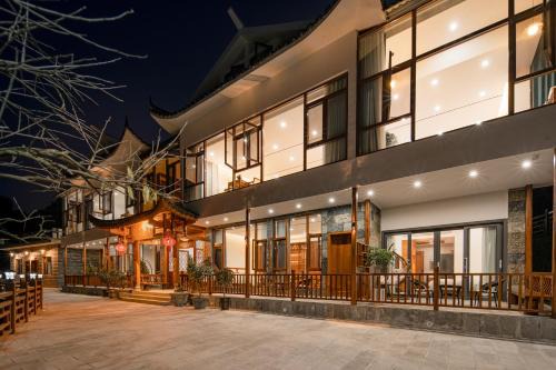 Wulingyuan House | Zhangjiajie TW Hotel, Free Pick-up & Breakfast & Free self-service laundry, In National Forest Park & Near Yangjiajie Cable Car