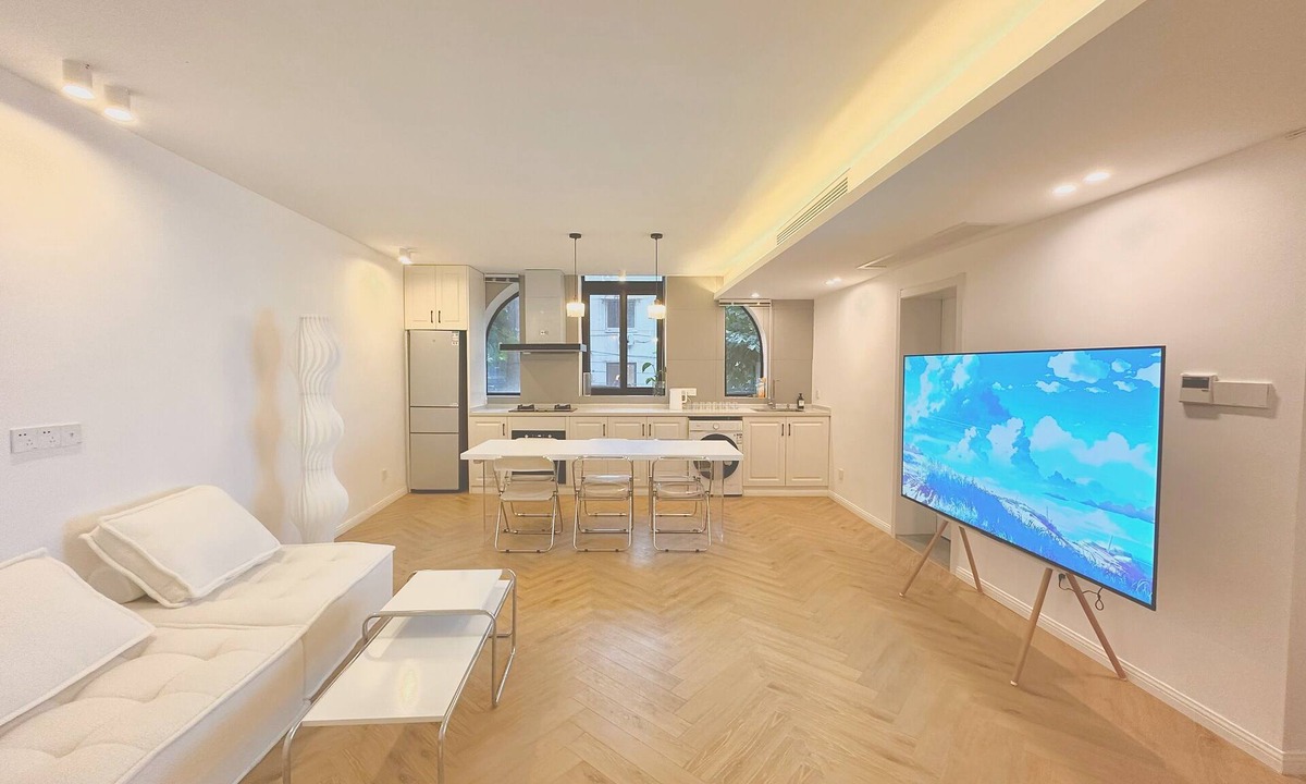 Downtown Shanghai Hotel | ZHome-Three floors 4 bedrooms