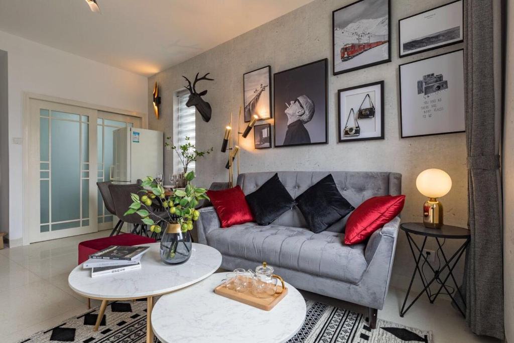 Zhuhai Jida Apartment | Zhuhai Xiangzhou District·Beachside Swimming Pool Locals Apartment 00136170