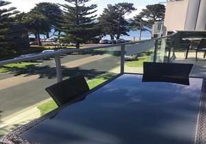 507 At The Waves