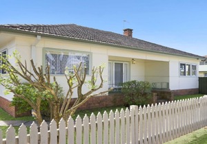 BEACHHOUSE BARRENJOEY - ETTALONG BEACH