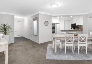 BEACHSIDE BEAUTY IN MANLY - APT 5