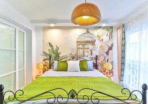 Chongqing Yuzhong·JieFangBei· Locals Apartment 00162120
