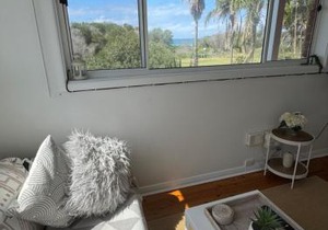Escape to Jones Beach Kiama - Beachfront unit with direct beach access & views