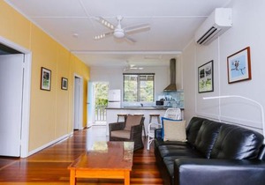 Kooyong Apartment 3