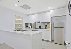 Mascot Spacious Brand New 2Bed +Parking NMA260-6