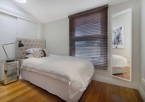 Pyrmont Harris Street (ISYD) - Stylish two level terrace apartment