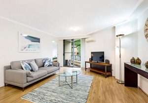 Pyrmont Self-Contained Modern One-Bedroom Apartment 28 Mill