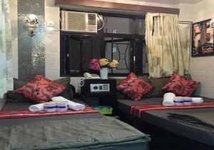 Rich Hotel