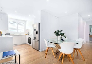 Top Floor Apartment Close To Bondi Beach