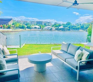 Blue Lagoon Villa B 
