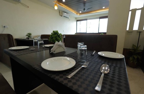 Mathura Hotel | 12 m² Hotel ∙ 2 guests