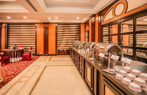 Hazratganj Hotel | 50 m² Hotel ∙ 5 guests