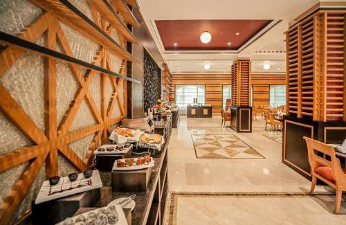 Hazratganj Hotel | 50 m² Hotel ∙ 5 guests