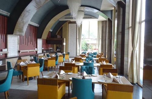 Shahjahanpur Hotel | 65 m² Hotel ∙ 3 guests