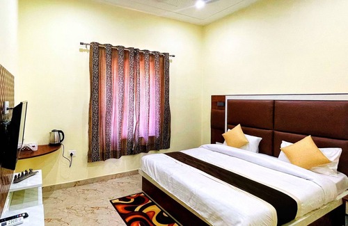 Agra House | A Boutique Luxury Homestay near Taj Mahal