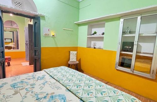 Mathura House | Divine Stay- Facing Krishna Janambhoomi Temple- Family Curated HomeStay - Hotel Like Amenities
