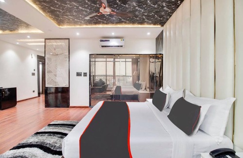 Bareilly Hotel | Hotel ∙ 2 guests