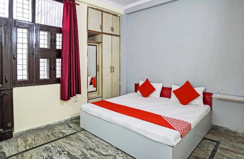 Indirapuram Hotel | Hotel ∙ 3 guests