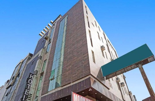 Noida Hotel | Hotel ∙ 3 guests