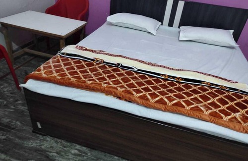 Hasanpur Hotel | Hotel ∙ 3 guests