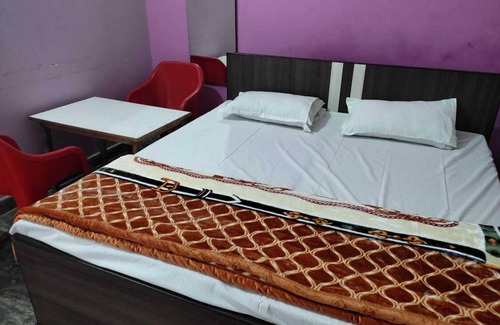 Hasanpur Hotel | Hotel ∙ 3 guests