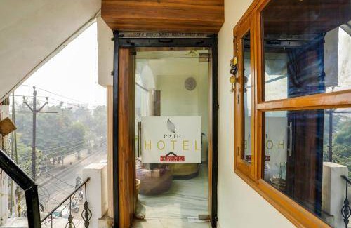 Lucknow Hotel | Hotel ∙ 3 guests