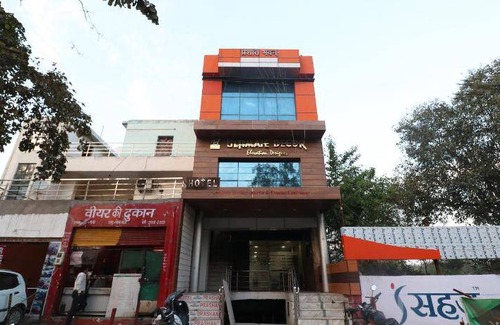 Agra Hotel | Hotel ∙ 3 guests