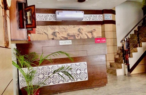 Taj Ganj Hotel | Hotel BRI Elite Family Hotel 500 Mtr Tajmahal