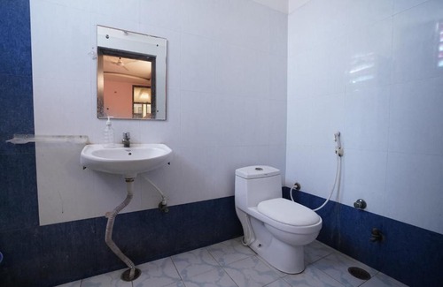 Vrindavan Hotel | Hotel Gwala Guest House By WB Inn