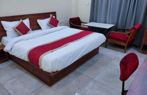 Malihabad Hotel | Hotel Manorama Lawn