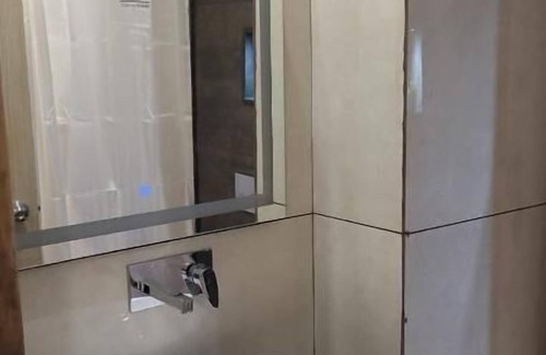 Aligarh Hotel | Hotel Midtown Aligarh