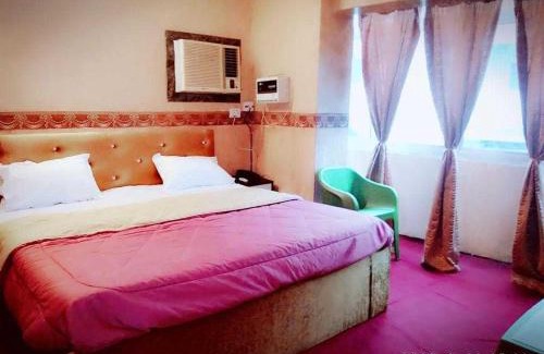 Charbagh Hotel | Hotel O Olive Tree