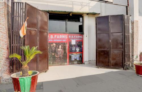Greater Noida Hotel | Hotel O R B Farms