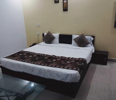 Mahanagar Hotel | Hotel O Relax Home Stay