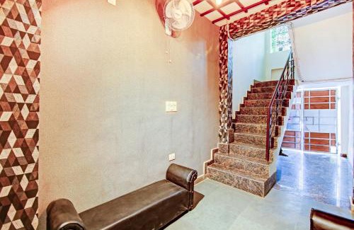 Indirapuram Hotel | Hotel O Sky Inn