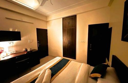 Noida Hotel | HOTEL O THE VIRAAT