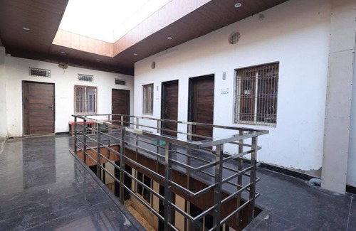 Mathura House | Hotel Shyam Inn - Executive Family Apartment