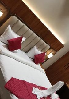 Mathura Hotel | Hotel Tanishka Inn