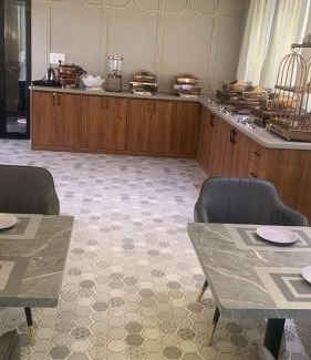 Mathura Hotel | Hotel Tanishka Inn