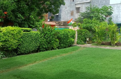 Varanasi House | Maa Gauri paying guest House