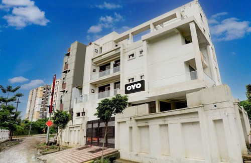 Gomti Nagar House | Motel ∙ 3 guests