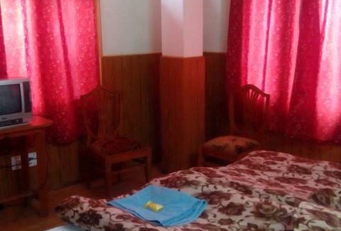 Hazratganj Resort | Private room ∙ 2 guests