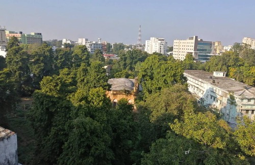 Hazratganj Resort | Private room ∙ 2 guests